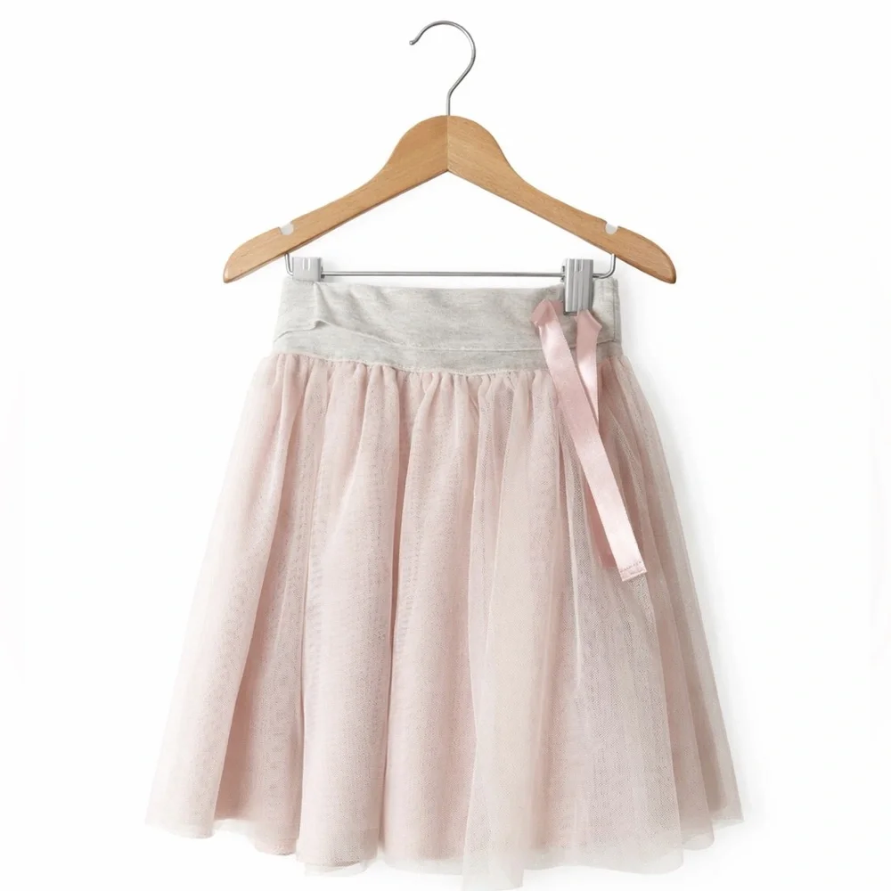 Old Navy Elegant Pink Tulle Skirt With Gray Waistband Great Condition. Size 3t